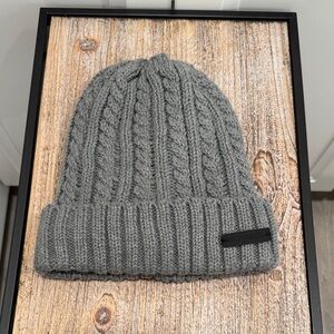 RAINFOREST grey cable kit style beanie